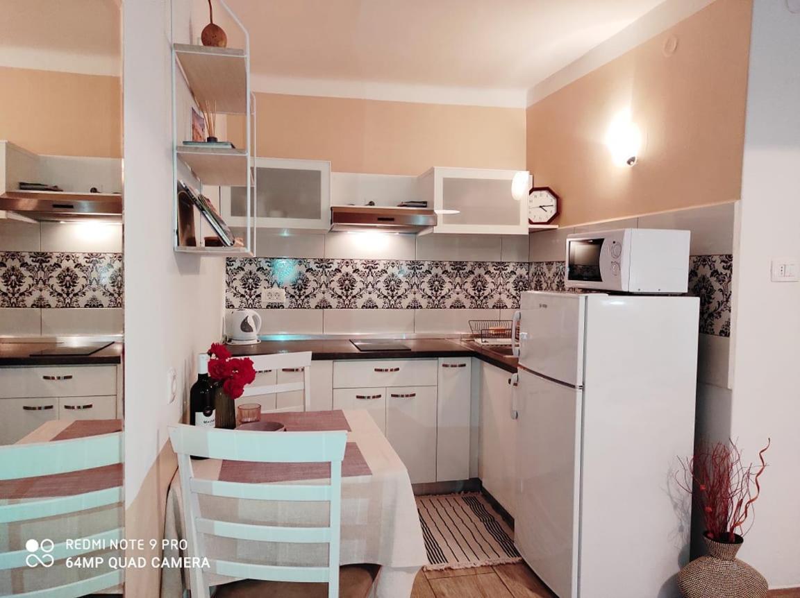 Nice Apartment In The City Center Rovinj Eksteriør billede