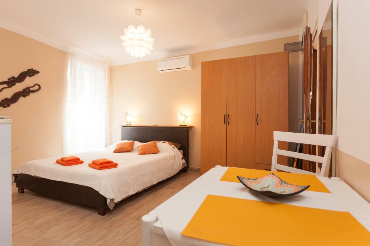 Nice Apartment In The City Center Rovinj Eksteriør billede